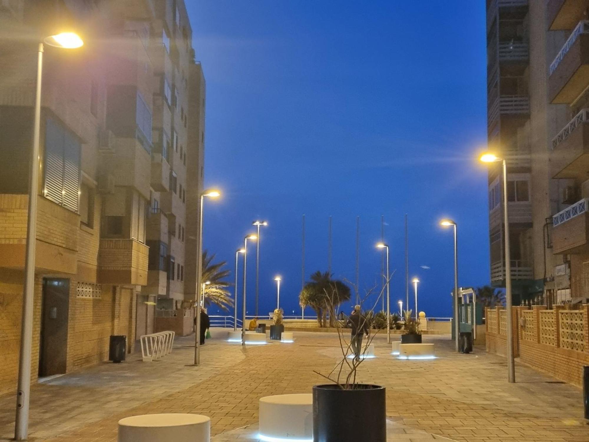 Apartamento En Paseo Maritimo Almería Dış mekan fotoğraf
